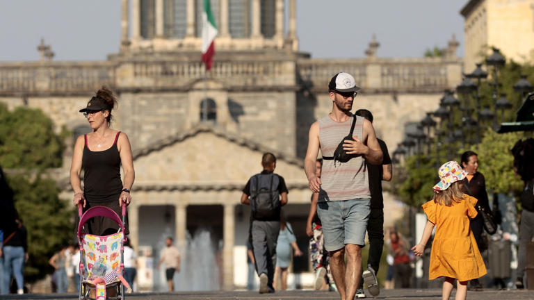 México registra 48 muertes asociadas al calor y espera temperaturas por encima de los 45º C