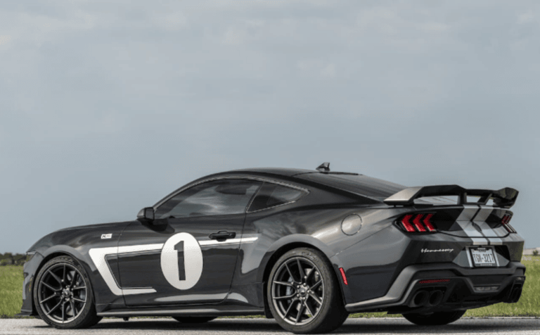 Por $60.000 dólares: el Ford Mustang Dark Horse de Hennessey de 850 CV