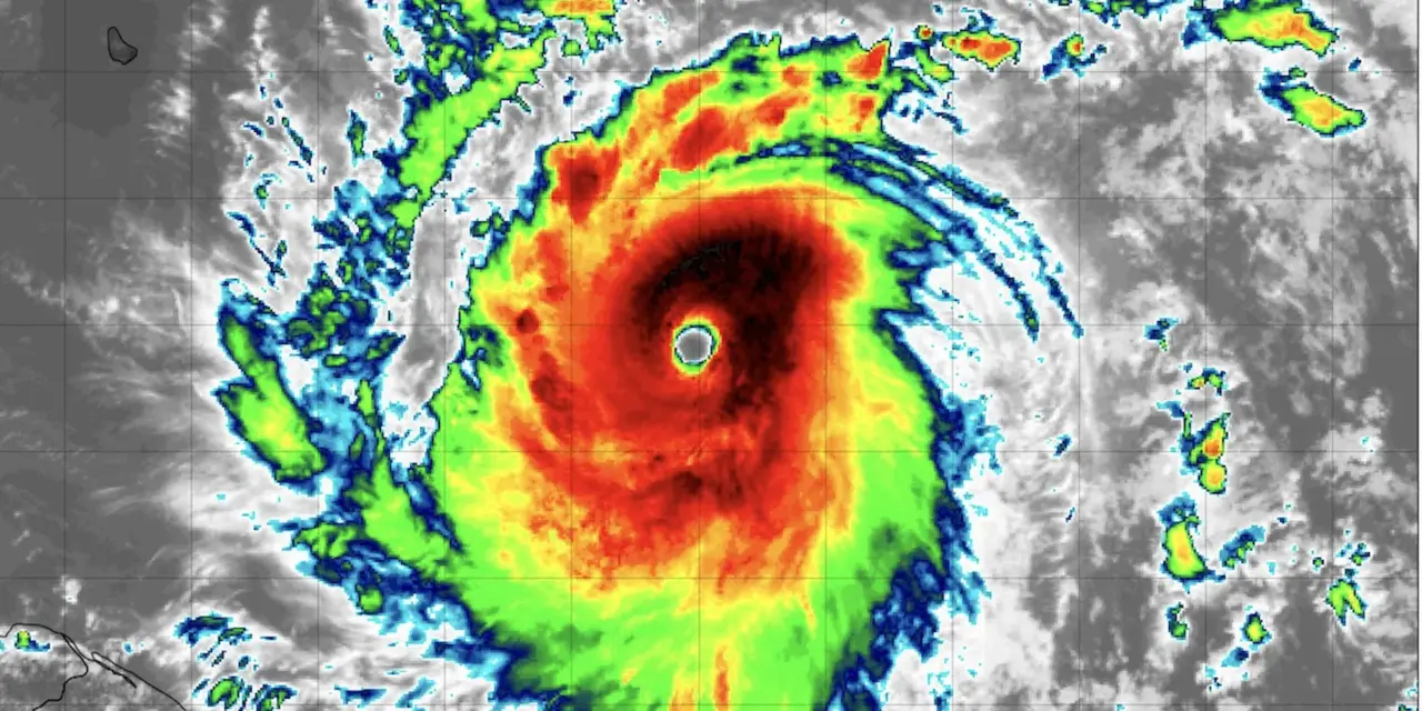 🛑‘Beryl’ se convierte en huracán categoría 4 en el Caribe y se acerca a las costas de Quintana Roo