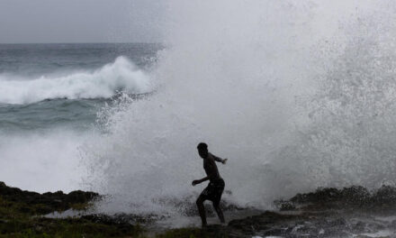 🛑República Dominicana comienza a sentir los efectos indirectos del destructor huracán Beryl