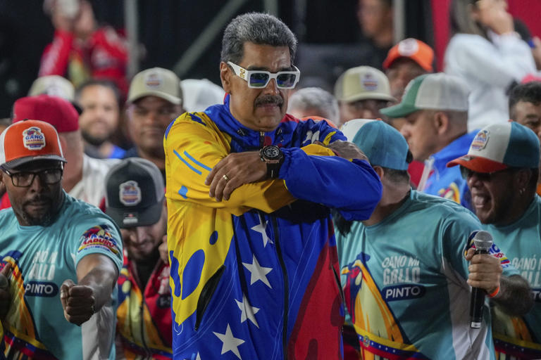 Con un reloj de 45 Mil Dólares, el dictador Nicolás Maduro defiende su “triunfo”