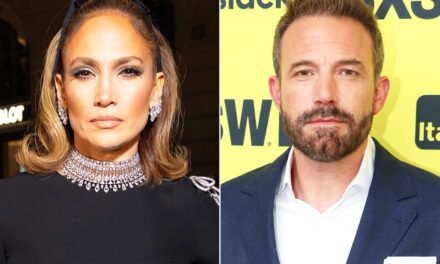 Se dovorcian. Jennifer Lopez y Ben Affleck ponen oficialmente su mansión a la venta