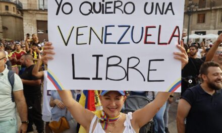 Millones de personas en #Venezuela planean huir del país si Maduro continúa en el poder