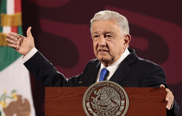 ¡Ya para qué lo niega! AMLO dice que la carta del Mayo es parte de la campaña para vincularlo al narco