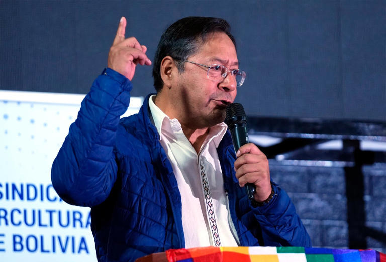 Presidente de Bolivia llama a referendo para definir reelección y subvención a carburantes