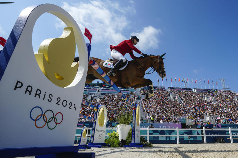 México se baja de final de salto ecuestre de Juegos Olímpicos por lesión de caballo