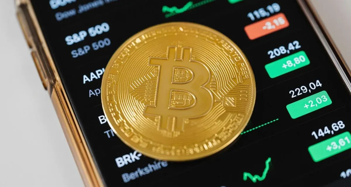 Precio de #Bitcoin alcanza 80,000 dólares por primera vez