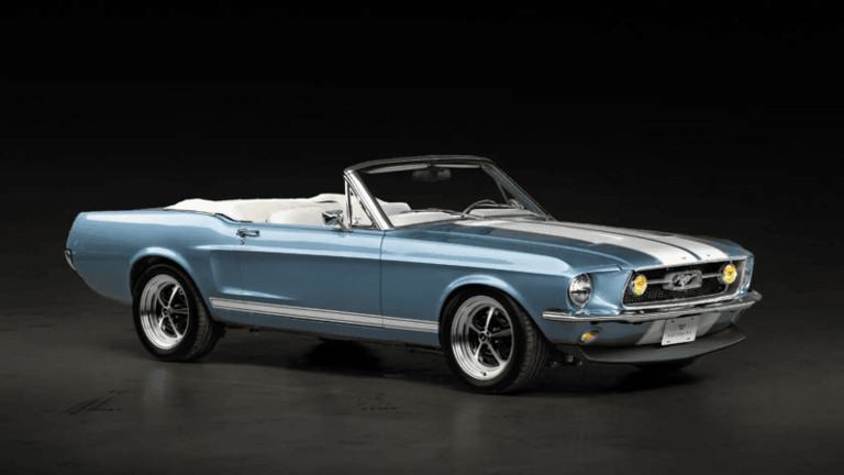 Ford Mustang Convertible del 67 “restomod” con tecnología moderna