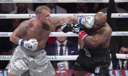 Jake Paul vence a Mike Tyson de 58 años; los golpes incumplen con las expectativas