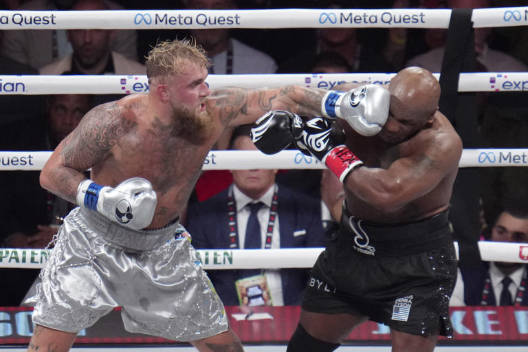 Jake Paul vence a Mike Tyson de 58 años; los golpes incumplen con las expectativas