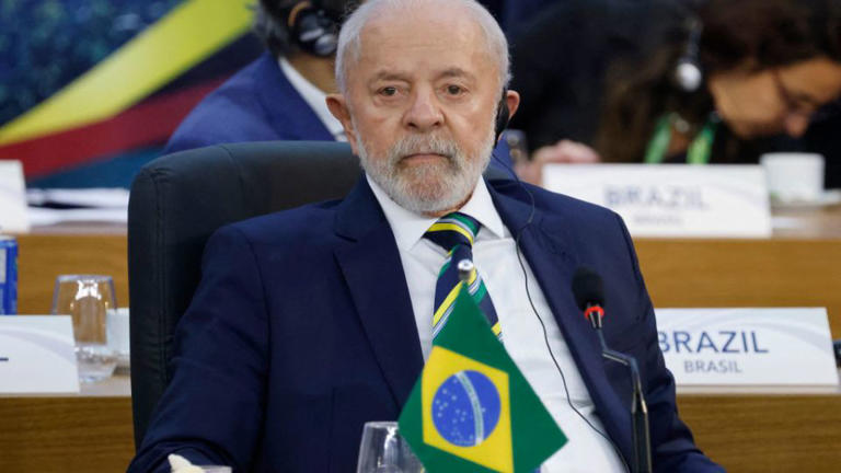 Lula se somete a cirugía cerebral y permanece estable en terapia intensiva