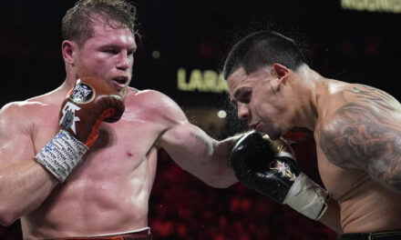 ¡Lo noquean! Canelo Álvarez quedó fuera del top de boxeadores que más ganaron por pelea en 2024