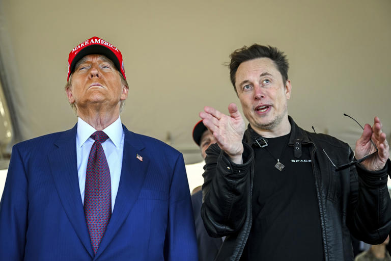 Trump parece aliarse con Musk en debate sobre trabajadores extranjeros que agita a sus seguidores